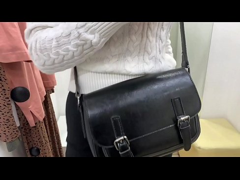 ❤️ Јавна мастурбација младе кучке ФералБерри са дилдом у соби за мерење ❤ Секс ат порн sr.loanworld.top